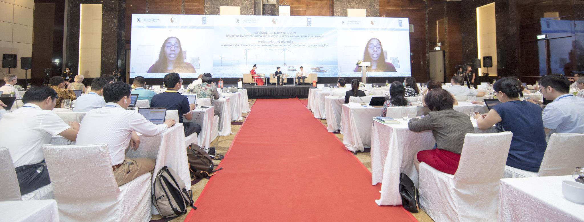 Ô nhiễm rác thải nhựa đại dương ngày càng 'nóng'