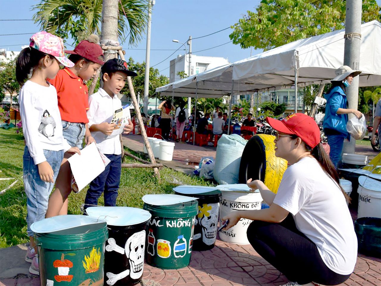 Đề xuất trả tiền cho người dân để phân loại rác từ nguồn